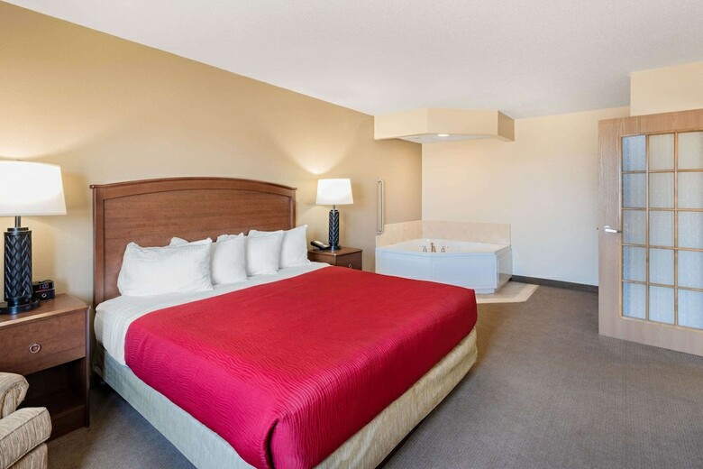 Hotel Americinn By Wyndham Roseau