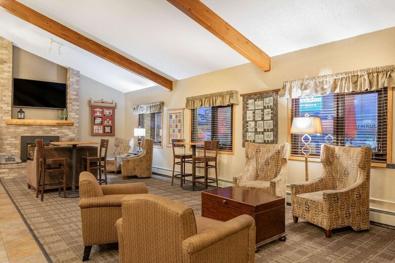 Hotel Americinn By Wyndham Roseau