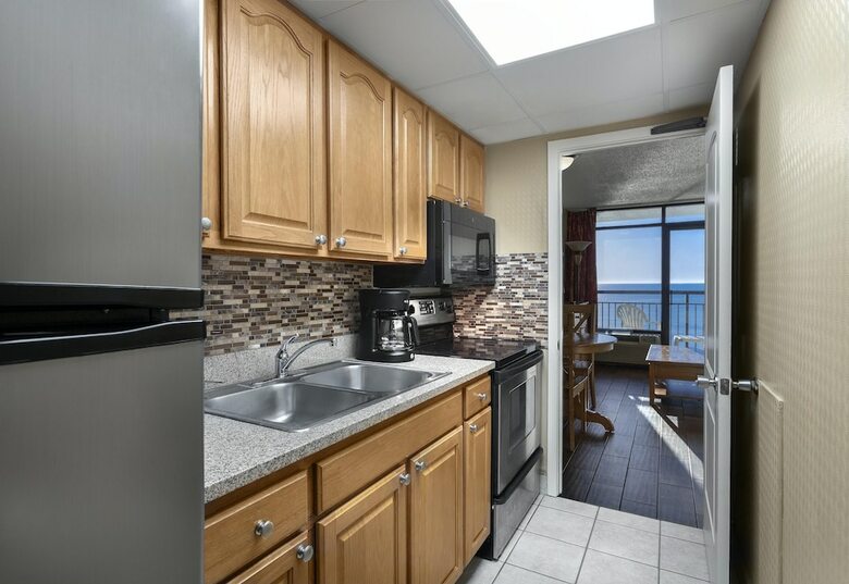 Hotel Monterey Bay Suites