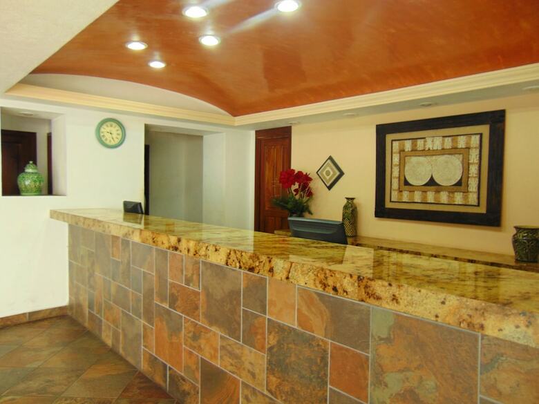 El Pescador Hotel