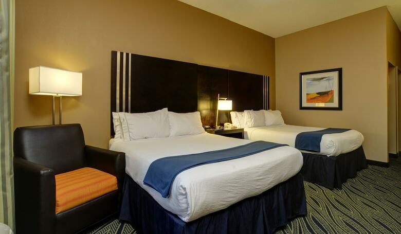 Hotel Holiday Inn Express & Suites Midwest