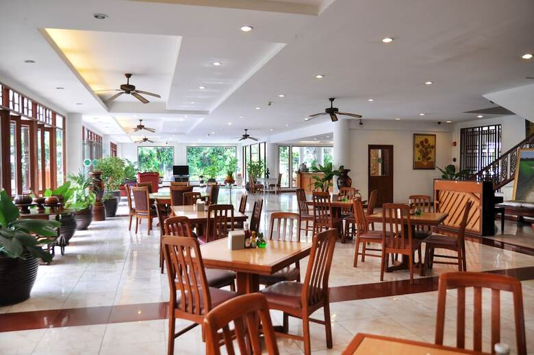 Jp Villa Hotel
