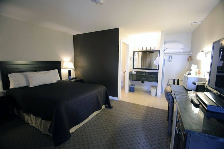 Motel Travelodge By Wyndham Kamloops Mountview