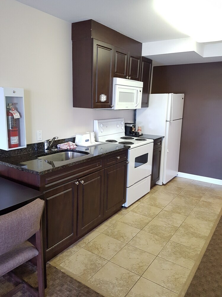 Motel Travelodge By Wyndham Kamloops Mountview