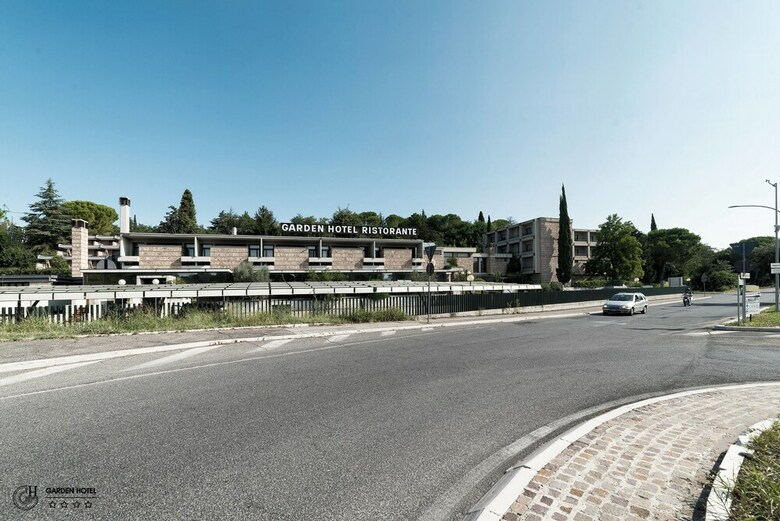 Garden Hotel