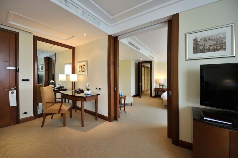Regent Warsaw Hotel