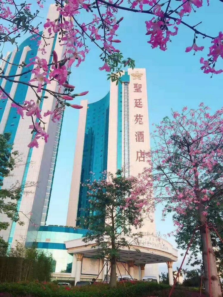 The Pavilion Hotel