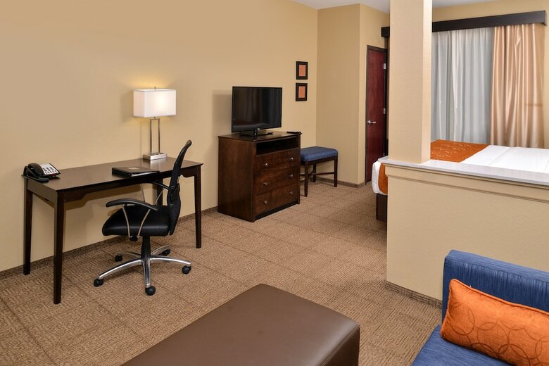 Hotel Comfort Suites Northwest - Cy - Fair