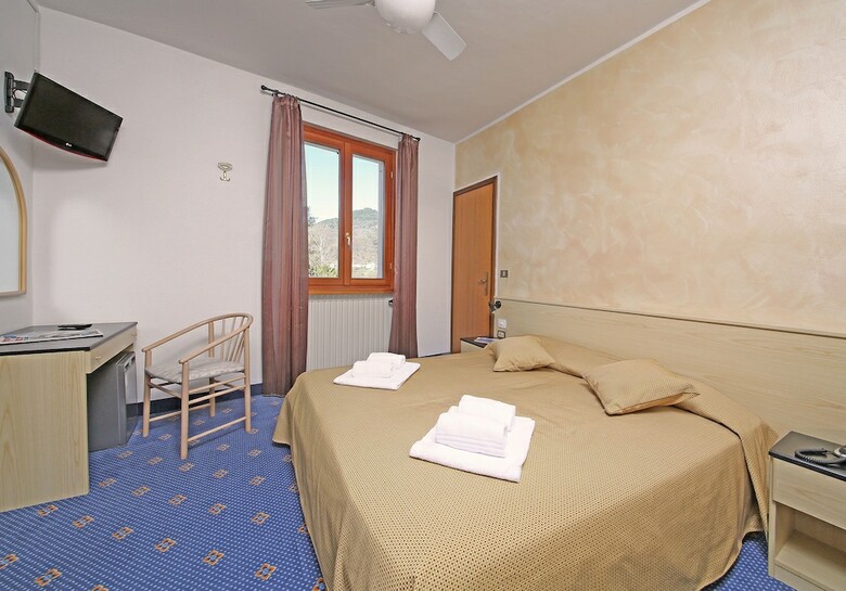 Garn� Hotel Tignale