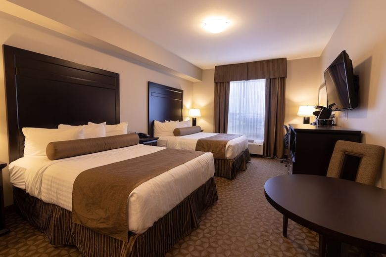 Hotel The Kanata By Bcminns Whitecourt