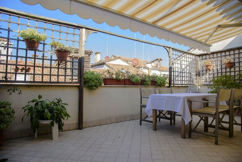 Charming Venice Apartments