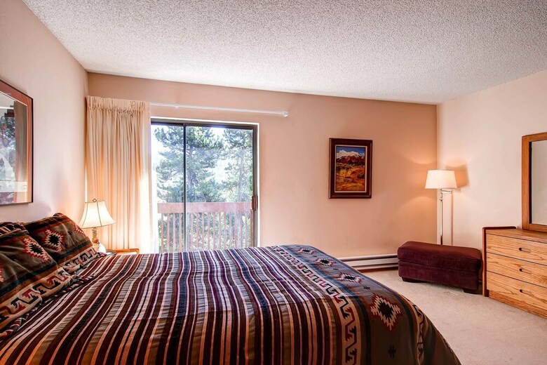 Winterpoint Townhomes By Ski Country Resorts