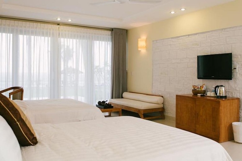 Apartamento L?ng C� Beach Resort