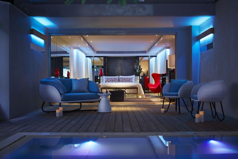 Double-six Luxury Hotel