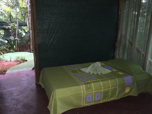 Isla Violin Eco-lodge