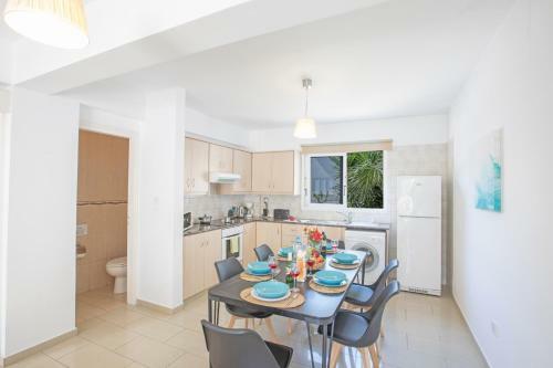 Blue River Apartment