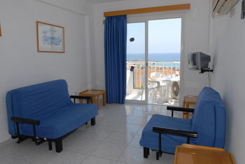 Maistros Hotel Apartments And Bungalow Suites