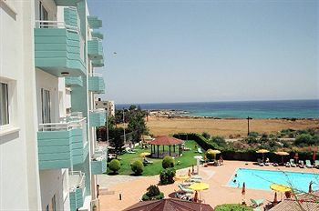 Maistros Hotel Apartments And Bungalow Suites