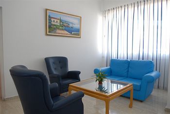 Maistros Hotel Apartments And Bungalow Suites
