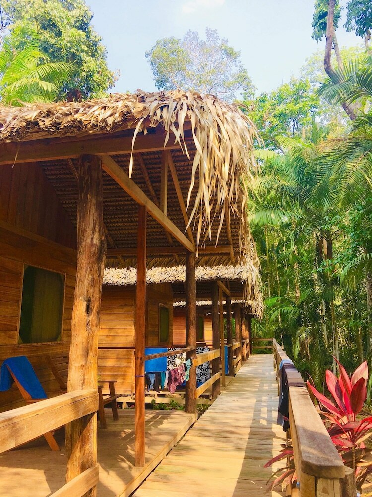 Hotel Dolphin Lodge