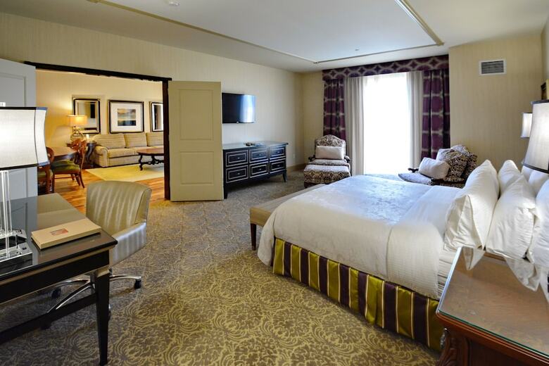 Hotel Woolley's Classic Suites