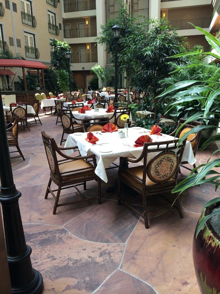 Hotel Woolley's Classic Suites