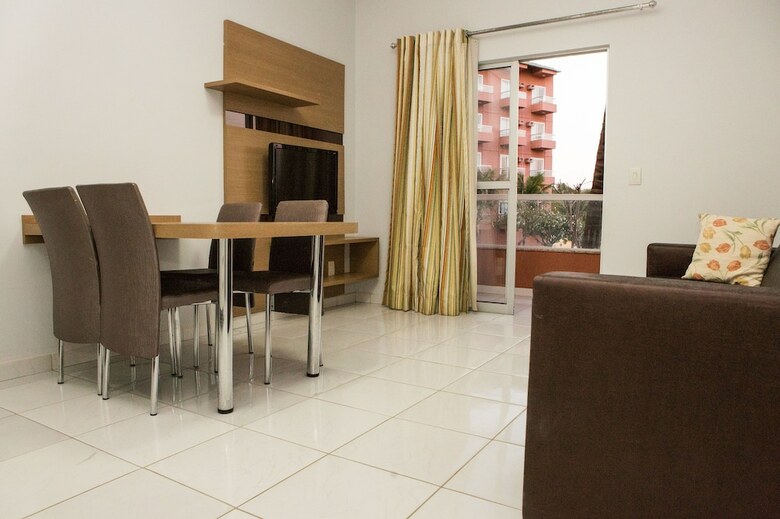 Lagoa Quente Hotel