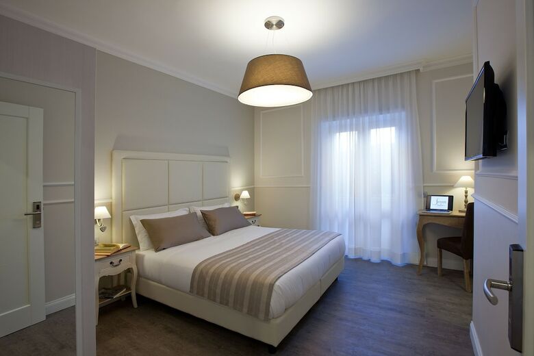 Hotel Seven Suites