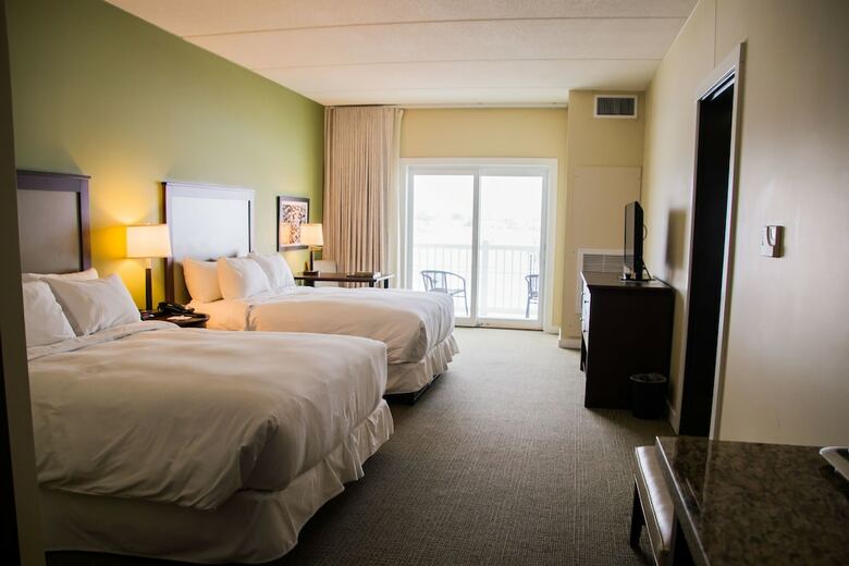Hotel The Inn At Harbor Shores