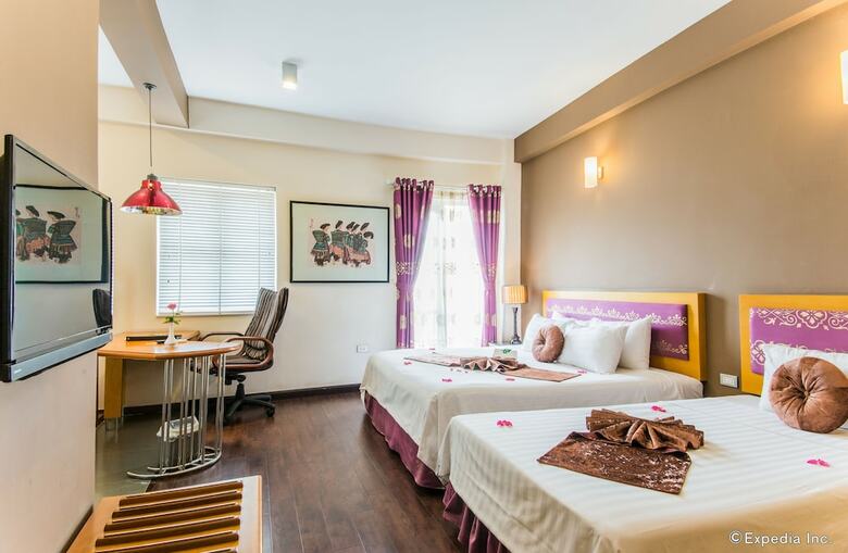 Golden Sun Villa Hotel