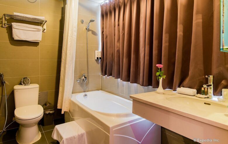 Golden Sun Villa Hotel