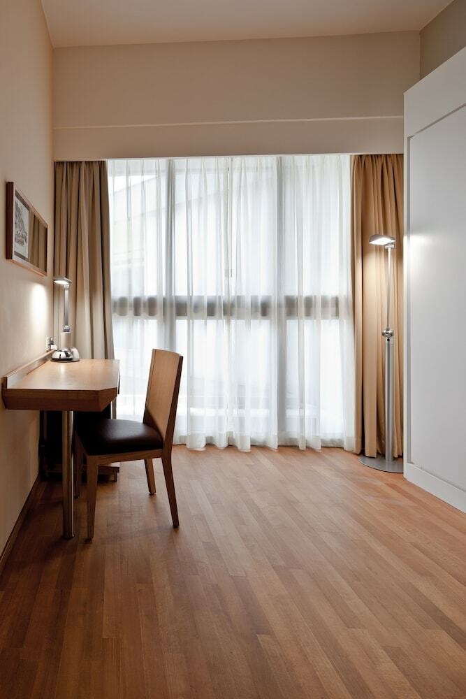 Hotel Y Loft Youth Square