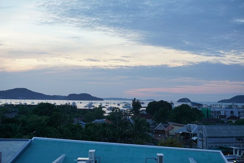 Hotel Phuket Jula Place