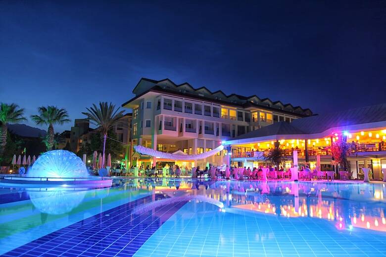 Hotel Queen's Park Le Jardin - All Inclusive