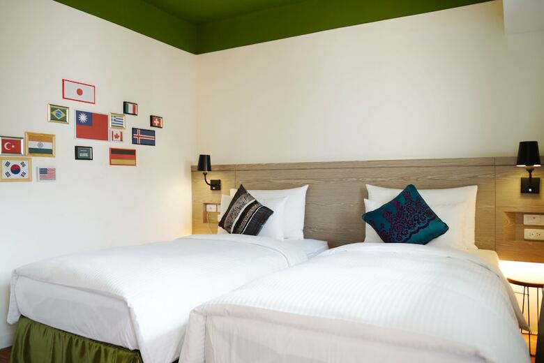 Papersun Hotel