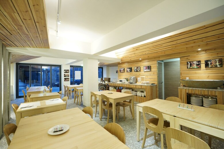 Papersun Hotel