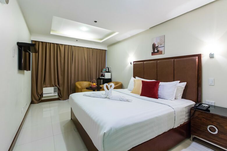 Jmm Grand Suites