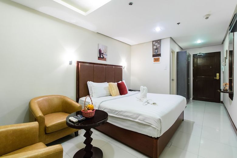 Jmm Grand Suites