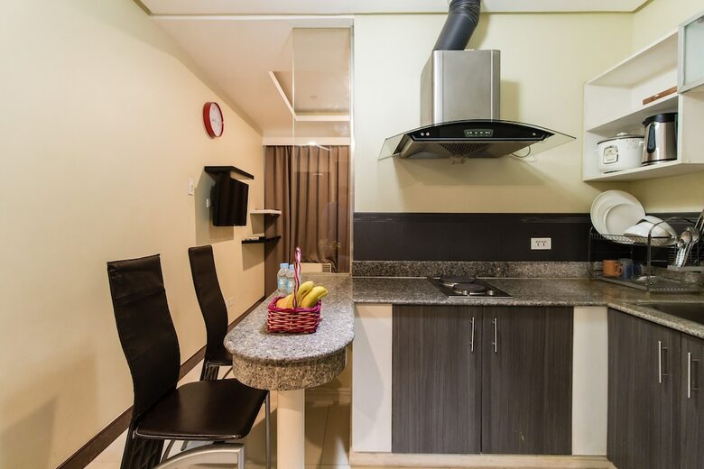 Jmm Grand Suites