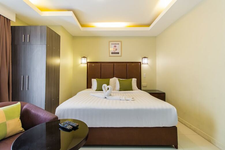 Jmm Grand Suites