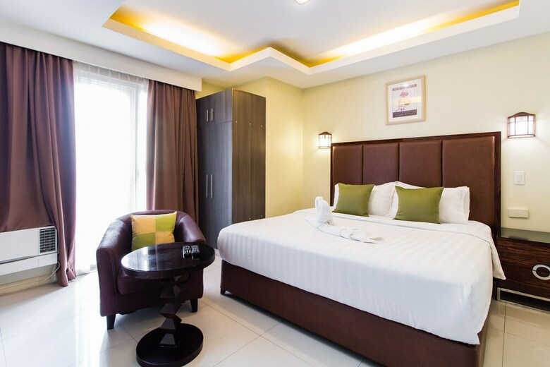 Jmm Grand Suites