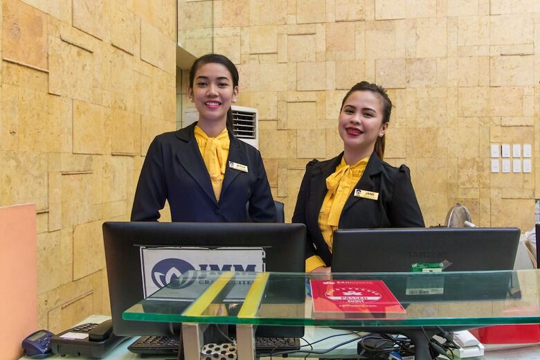 Jmm Grand Suites