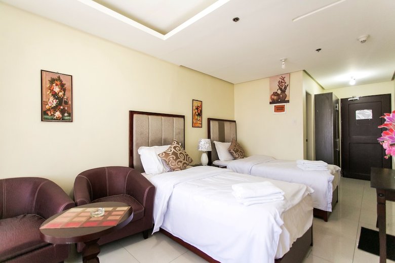 Jmm Grand Suites