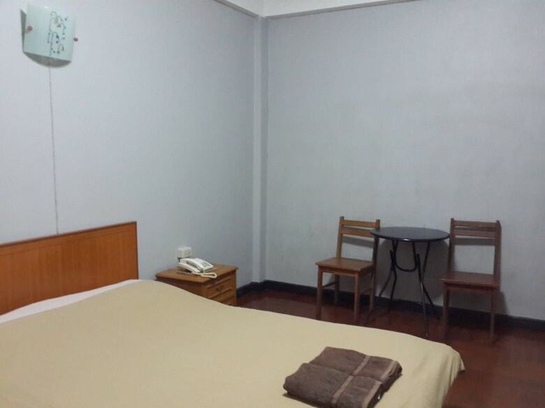 Hotel White Orchid Inn