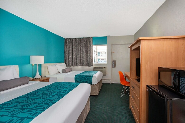 Hotel Howard Johnson By Wyndham Colorado Springs