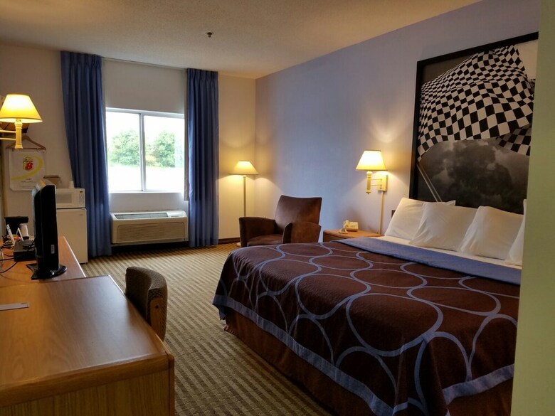 Motel Super 8 By Wyndham Huntington