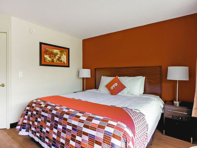 Motel Oyo Hotel Moline Il I-74 North