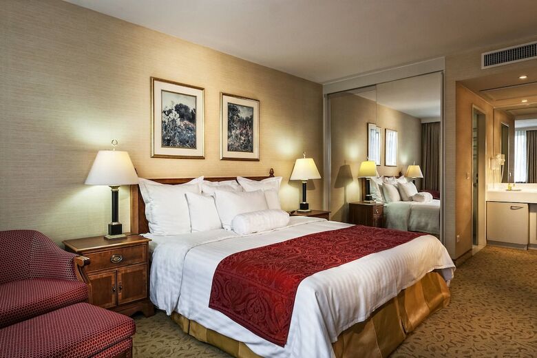 Hotel Marriott Executive Apartments Millennium Court