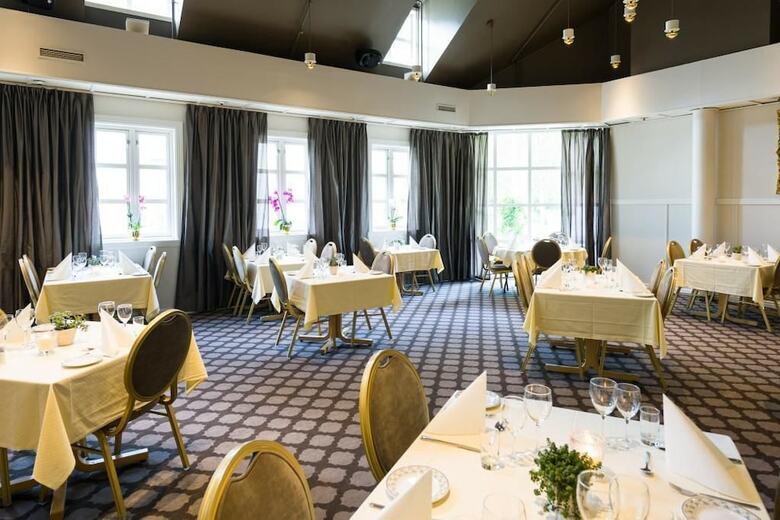 Fru Haugans Hotel