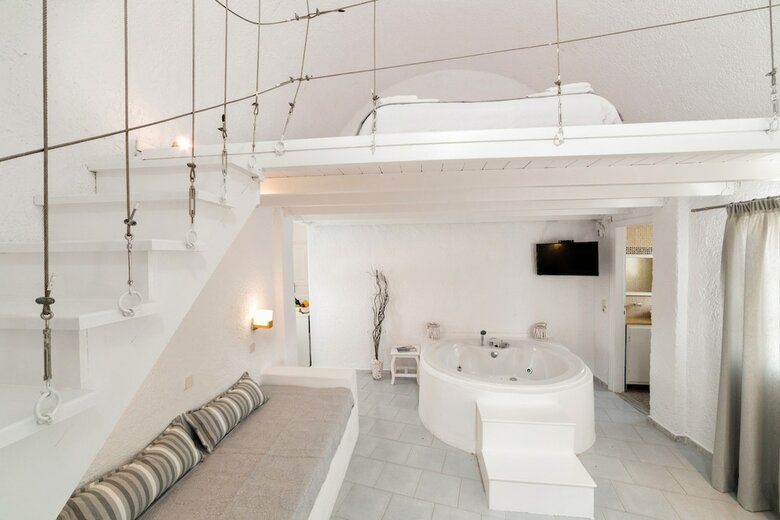 Hotel Artemis Suites